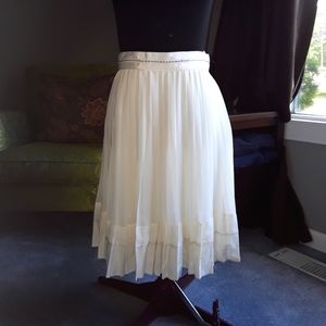 NWT Club Monaco pleated skirt *flaw*